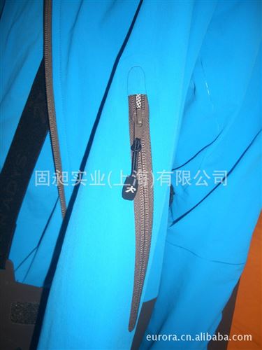 熱熔膠膜 供應(yīng)黑色8001膠膜 黑色啞光膠膜 灰色磨砂膠膜 灰色網(wǎng)格膠膜