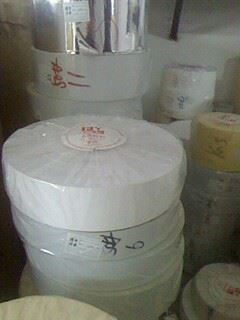產(chǎn)品匯總 供應(yīng)PG-54合成紙（140g銅版底）不干膠材料