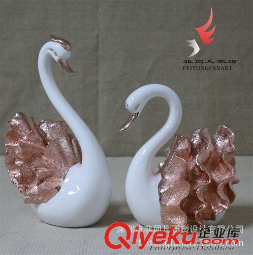 情侶天鵝系列 熱銷(xiāo)婚紗天鵝高檔電鍍家居軟裝飾創(chuàng)意樹(shù)脂結(jié)婚禮物工藝禮品擺件原始圖片3