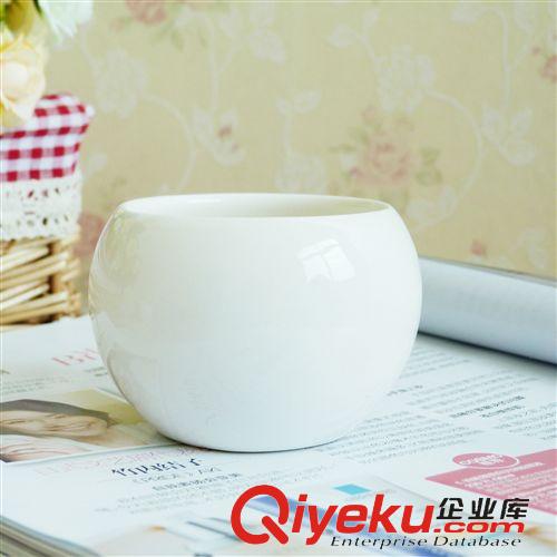 陶瓷花瓶花盆 生產(chǎn)批發(fā)供應(yīng)陶瓷波浪紋圓球型形白色簡約現(xiàn)代陶瓷花瓶器盆插擺件