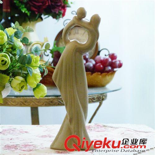陶瓷擺件 批發供應簡約現代美式鄉村色釉陶瓷擺件擁抱情侶家居裝飾工藝品