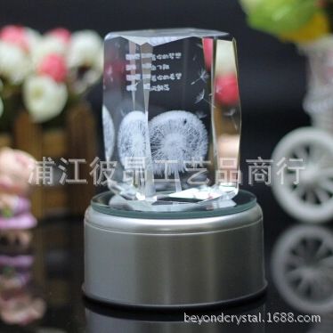 水晶方體 【新款熱銷】24切面水晶3D內雕，畢業典禮禮品，彩色LED音樂底座