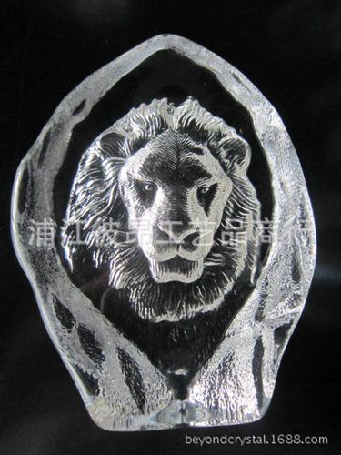 水晶冰山 水晶獅子，水晶雕刻獅子，水晶動物冰山，水晶辦公擺件！商務(wù)禮品原始圖片3