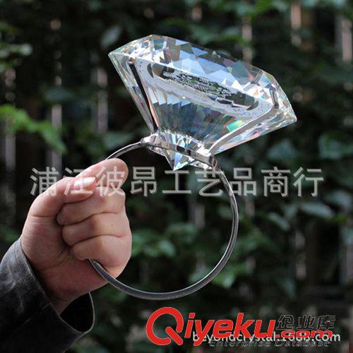 水晶婚慶禮品 80MM水晶大鉆戒，求婚創意道具大鉆石戒指結婚禮物，水晶刻字鉆戒