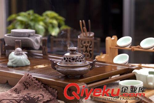 紫陶香爐 饕餮紋三腳香爐仿古古銅檀香塔香盤香陶瓷香薰?fàn)t古典香道香爐佛具原始圖片2