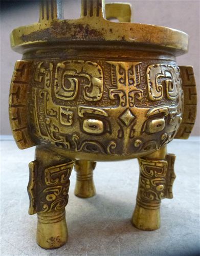 銅雕-鼎，塔，香爐，聚寶盆，葫蘆，元寶 批發(fā)銅雕鼎 世紀(jì)寶鼎鎮(zhèn)宅鼎圓鼎方鼎司母戊鼎 銅鼎定做原始圖片2