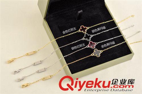 新品上架NEW! 四葉草手鏈 黑瑪瑙  電鍍18K金 女人飾品  一件代發(fā) 明星dp同款