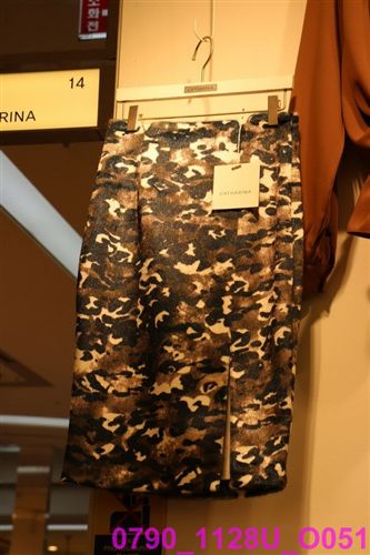 - 半身裙 韓國女裝代購 東大門進口批發 2014冬款暗紋格紋荷葉邊氣質半身裙