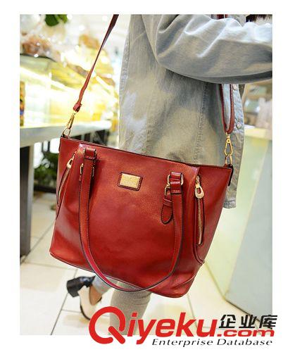 2114新品 carolee2015新款 女挎包 單肩 斜跨 女士包包 韓版時尚女包代銷