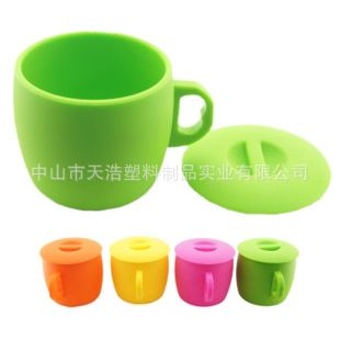 硅膠杯具 創(chuàng)意硅膠兒童學(xué)習(xí)飲水杯 水杯帶手柄帶蓋  可高溫xd 安全健康原始圖片2