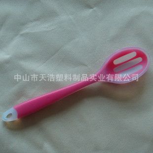 硅膠廚具 熱銷(xiāo)硅膠湯勺 小火鍋勺子廚房勺一體鏟 不粘鍋專(zhuān)用勺