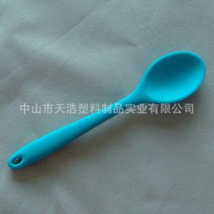 硅膠廚具 食品級硅膠勺子 大小號飯勺湯勺鍋鏟 新款安全環(huán)保廚房用品