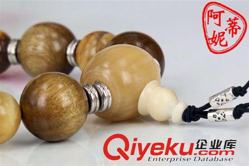金絲楠木 阿蒂妮 金絲楠老料佛珠手串 金虎眼手鏈 男款手鏈 廠家直銷 新款原始圖片3