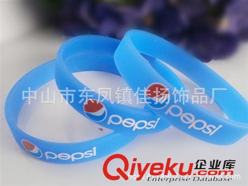 手腕帶 手環(huán) 廠家供應(yīng)夜光環(huán)保硅膠手環(huán) 百事可樂硅膠手環(huán) UV手環(huán)原始圖片3