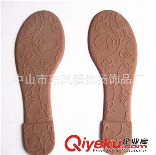 鞋底 中山鞋輔件廠專業(yè)生產(chǎn)PVC軟膠鞋材  拖鞋鞋底 鞋花 鞋扣原始圖片3