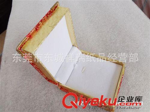 膠盒類 紅金小玫瑰吊墜盒 首飾包裝盒  福建批發(fā)吊墜盒 無金角首飾盒原始圖片2