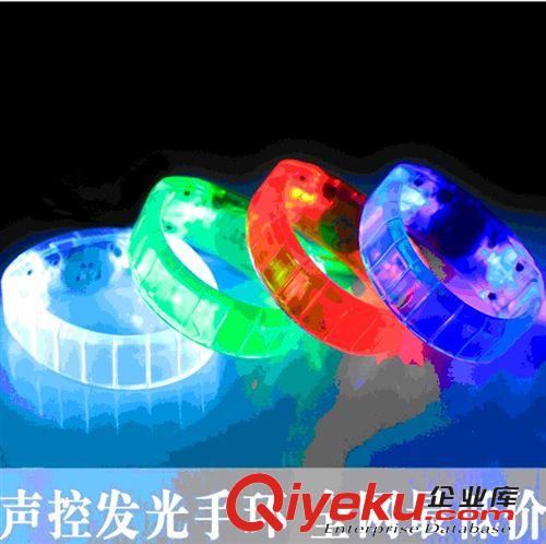狗狗清潔美容工具 寵物開結(jié)梳 開結(jié)刀 開解器 打結(jié) 開解梳 現(xiàn)貨供應(yīng) 批發(fā)泰迪梳子