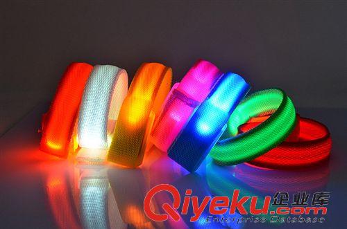 發(fā)光戶外用品 LED發(fā)光手腕帶 發(fā)光手環(huán)閃光手環(huán)發(fā)光手鐲 閃光夜光手環(huán) 可混批原始圖片3