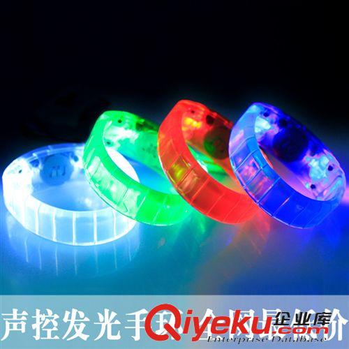 發(fā)光戶外用品 廠家直銷 LED聲控發(fā)光手環(huán) 發(fā)光手鐲 音樂手環(huán)酒吧夜店演唱會(huì)助威