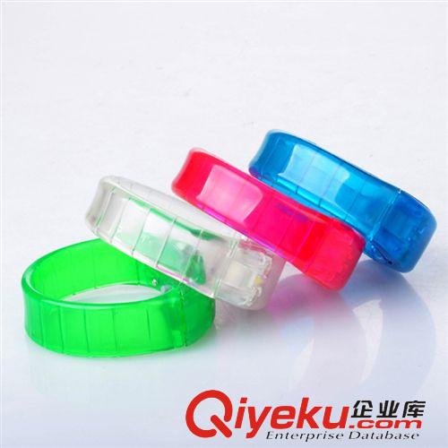 發(fā)光戶外用品 廠家直銷 LED聲控發(fā)光手環(huán) 發(fā)光手鐲 音樂手環(huán)酒吧夜店演唱會助威