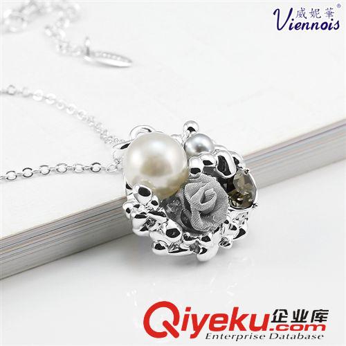 新品專區 zpviennois威妮華暢銷花卉珍珠鑲嵌明星款項鏈女士項飾品批發