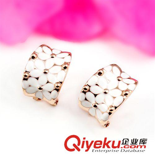 新品專區(qū) viennois威妮華耳釘電鍍玫瑰金暢銷爆款滴油鑲鉆雪花耳環(huán)zp批發(fā)