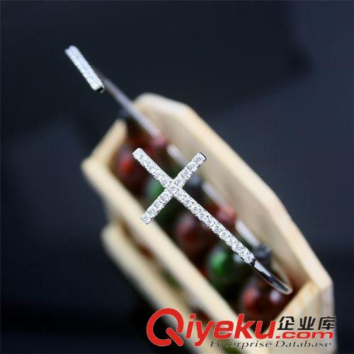Sibo手鏈 sibo思柏暢銷爆款dp風(fēng)鑲鉆水晶女士寬手鏈?zhǔn)诛椘窂S家直銷批發(fā)
