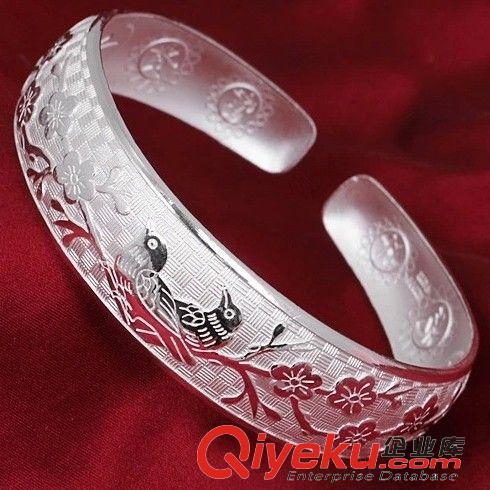 馬上有錢(qián)淘寶爆款手鐲 喜上眉梢手鐲 喜鵲印花寬手環(huán) 白銅鍍999純銀飾品 苗銀 手飾批發(fā)原始圖片2