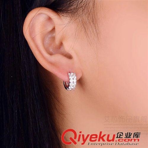 耳飾專區(qū) 戀依谷 925純銀鑲鉆耳環(huán)女耳飾 韓國 可愛雪花耳扣 韓版 批發(fā)混批原始圖片3