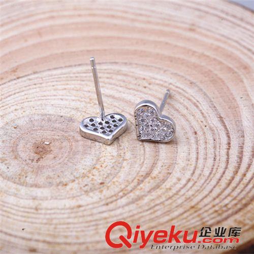 純銀專區(qū) 韓國(guó)女款時(shí)尚心形滿鉆耳釘 可愛桃心耳飾 防過敏復(fù)古耳釘飾品批發(fā)