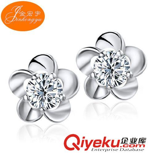 國(guó)庫(kù)純銀【大眾款】 廠家直銷 金宏宇925銀梅花瑞士鉆耳釘 女款 甜美小清新日韓飾品