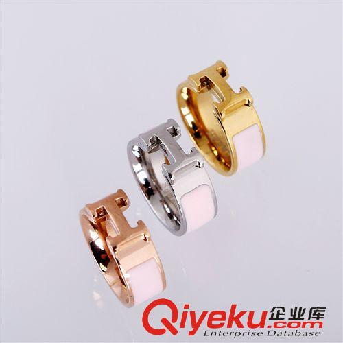 愛馬S 速賣通外貿(mào)貨源出口首飾批發(fā)經(jīng)典歐美馬家H字母絲網(wǎng)表帶鈦鋼手鐲