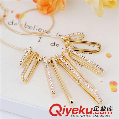 項(xiàng)鏈 伊泰蓮娜紅蘋(píng)果 珍珠套裝 韓版新款飾品 婚慶禮品21213800011180