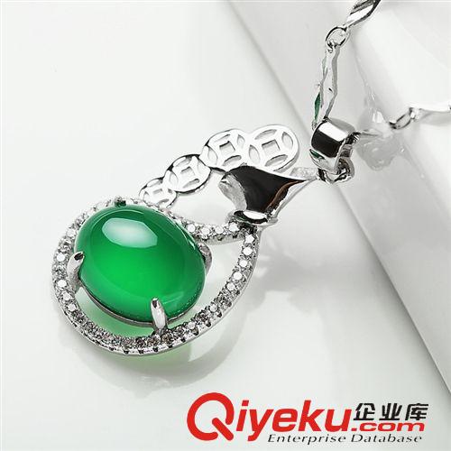 款式類別 項(xiàng)墜批發(fā)加工廠家tr玉髓鑲嵌925純銀銀鑲鋯石 女款