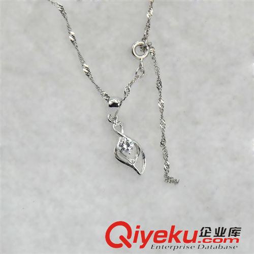 925銀吊墜 S925純銀 花兒鋯石吊墜 簡(jiǎn)約大方 gd韓版飾品 外貿(mào)出口首飾