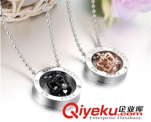 外貿(mào)推薦 情侶時(shí)尚飾品廠家批發(fā) 經(jīng)典皇冠 創(chuàng)意情侶對(duì)鏈 男女鈦鋼項(xiàng)鏈703原始圖片3