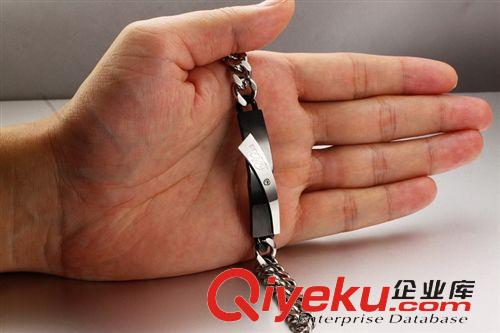 新款發(fā)布 時(shí)尚創(chuàng)意 黑色玫瑰金 鑲鉆 情侶款鈦鋼手鏈 加盟代理一件代發(fā)802原始圖片3