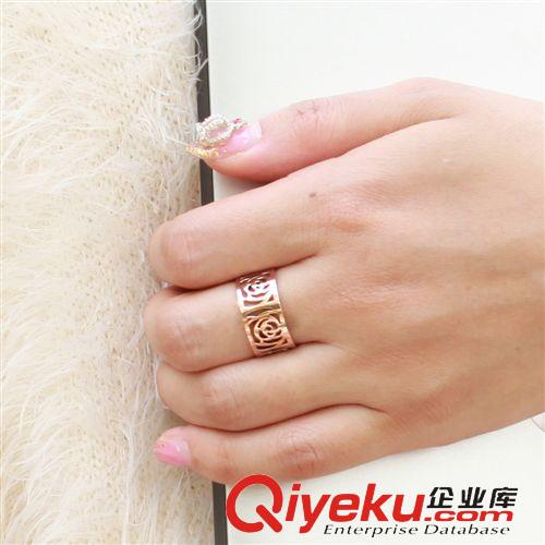 明星同款 韓國(guó)明星伊恩惠 韓劇同款 鏤空玫瑰金女式鈦鋼戒指 不掉色ksq492原始圖片2
