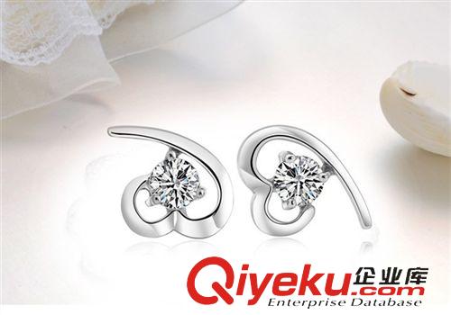 鍍銀飾品 廠家貨源 明星同款 時(shí)尚心形閃鉆氣質(zhì)女士耳釘耳飾批發(fā) 防過敏802原始圖片3