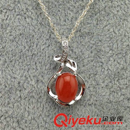 首飾系列 新款925銀飾南紅花吊墜 女性時(shí)尚首飾品 925南紅花型銀飾項(xiàng)鏈