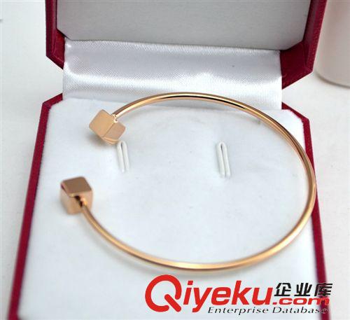 2015新款1月 名星18K玫瑰金開口均碼手鐲女韓版時尚不褪色飾品韓國手環(huán)配飾品原始圖片2