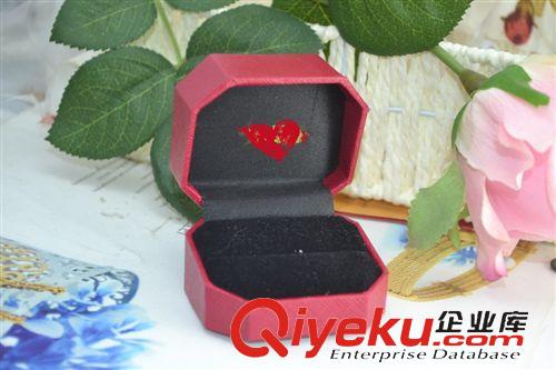 盒子+補郵費 小卡盒子,紅色盒子 戒指盒子,飾品盒/ 包裝盒/ 首飾盒