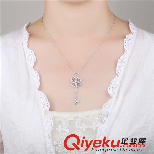項鏈區 四葉草T家鑰匙項鏈 純手工鑲嵌s925純銀歐美女飾品長款毛衣鏈批發原始圖片3