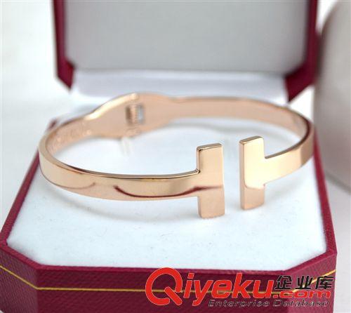 1月新款 鈦鋼飾品批發 金色雙T彈簧開口手鐲 T字鈦鋼手鐲 女士手環 玫瑰金原始圖片2