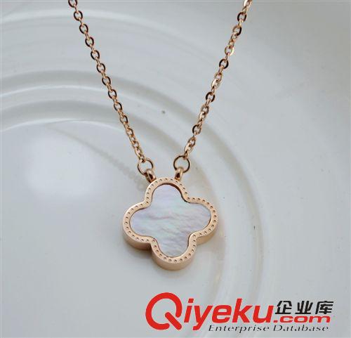 tj區 出廠價 氣質 小雛菊14K玫瑰金韓版彩金鈦鋼小菊花歐美鎖骨短項鏈