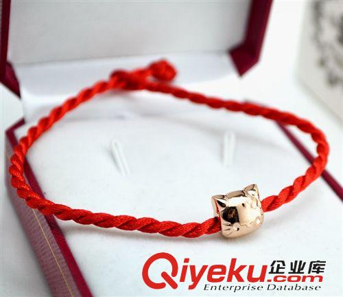 鈦鋼玫瑰金手鏈  新款轉(zhuǎn)運(yùn) 招財(cái)貓紅繩手鏈 祝福語(yǔ)手鏈 批發(fā)民族風(fēng)紅繩好運(yùn)繩 飾品原始圖片3