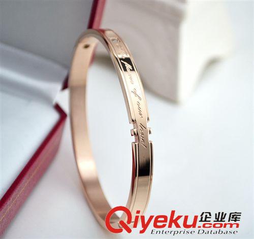 鈦鋼玫瑰金手鐲 新款上市供應飾品 情侶手飾 情侶鈦鋼玫瑰金手鐲 愛在環繞原始圖片2