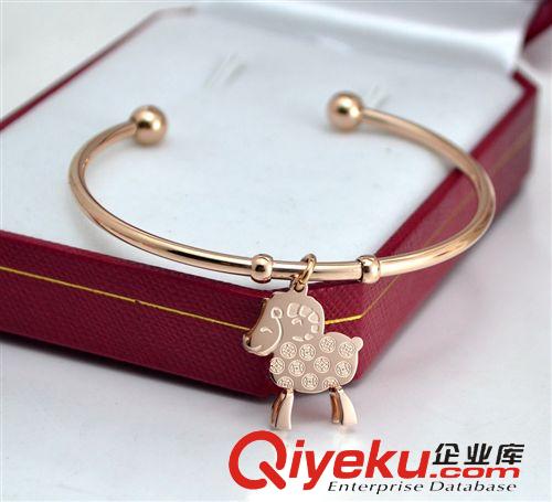 鈦鋼玫瑰金手鐲 工廠價(jià)小額混批手鐲18K玫瑰金狐貍手鐲女士手鐲女手環(huán)狐仙手鐲