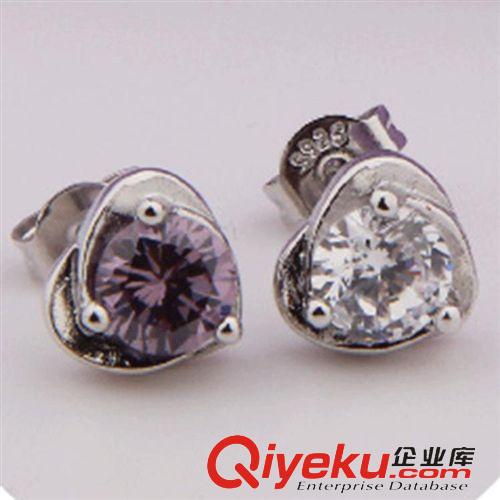 耳釘 韓版鑲鉆女式耳釘 時(shí)尚新款925銀耳飾批發(fā)小巧精致桃形耳釘 潮