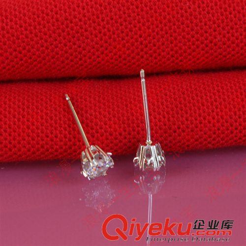 耳釘 sona鉆原色鉆經(jīng)典雪花款耳釘爆款純銀鍍金鍍鉑金gf真鉆周D福